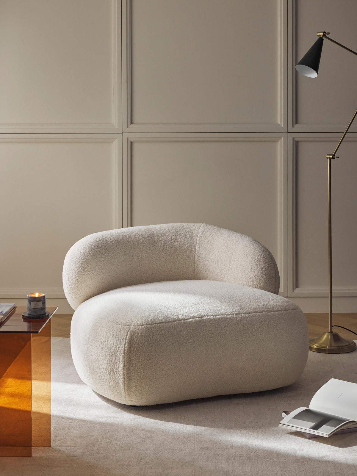 Albrisa Lounge Chair in Teddy Fur