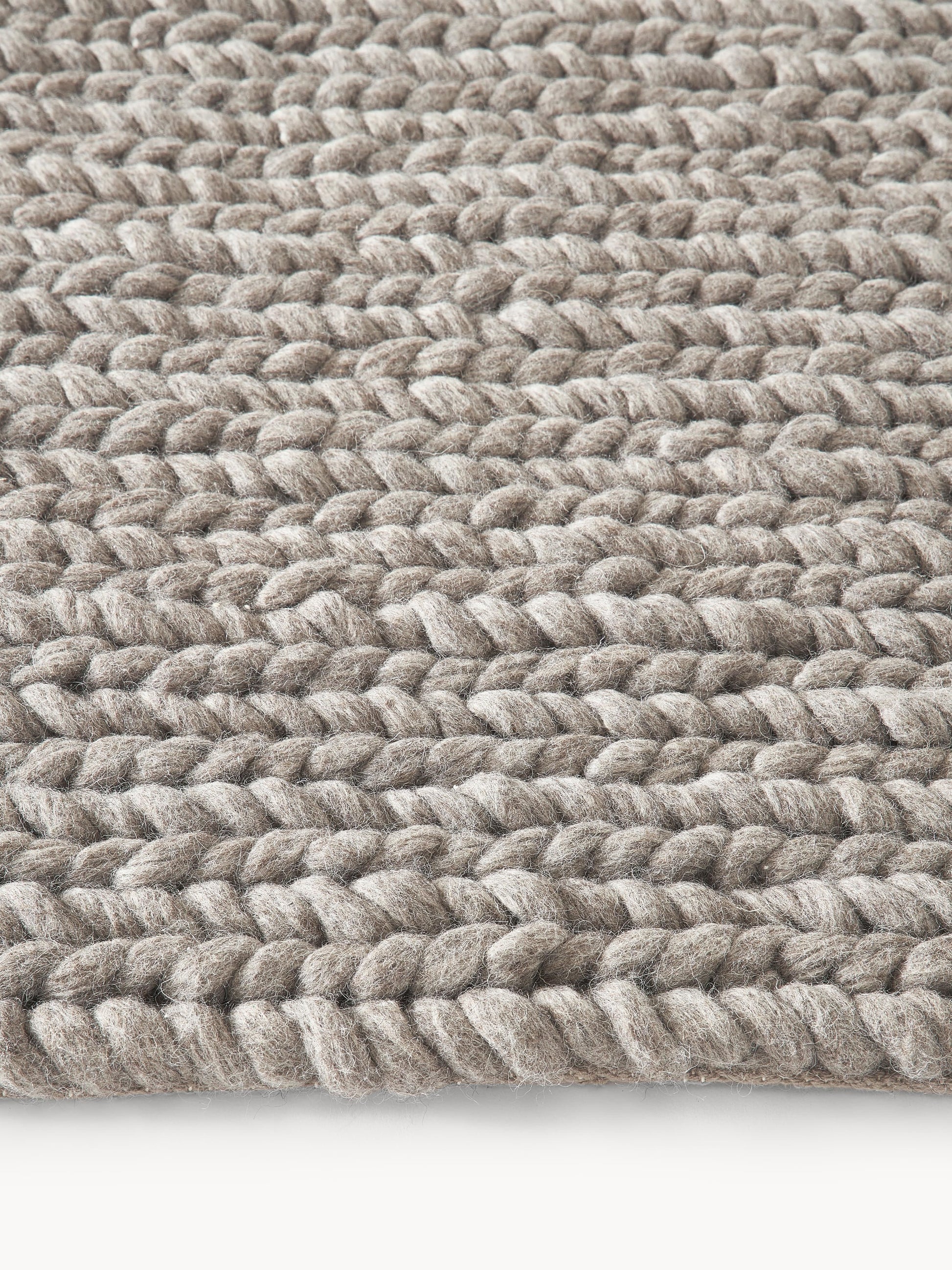 Brunilo Handmade Wool Rug with Braided Texture