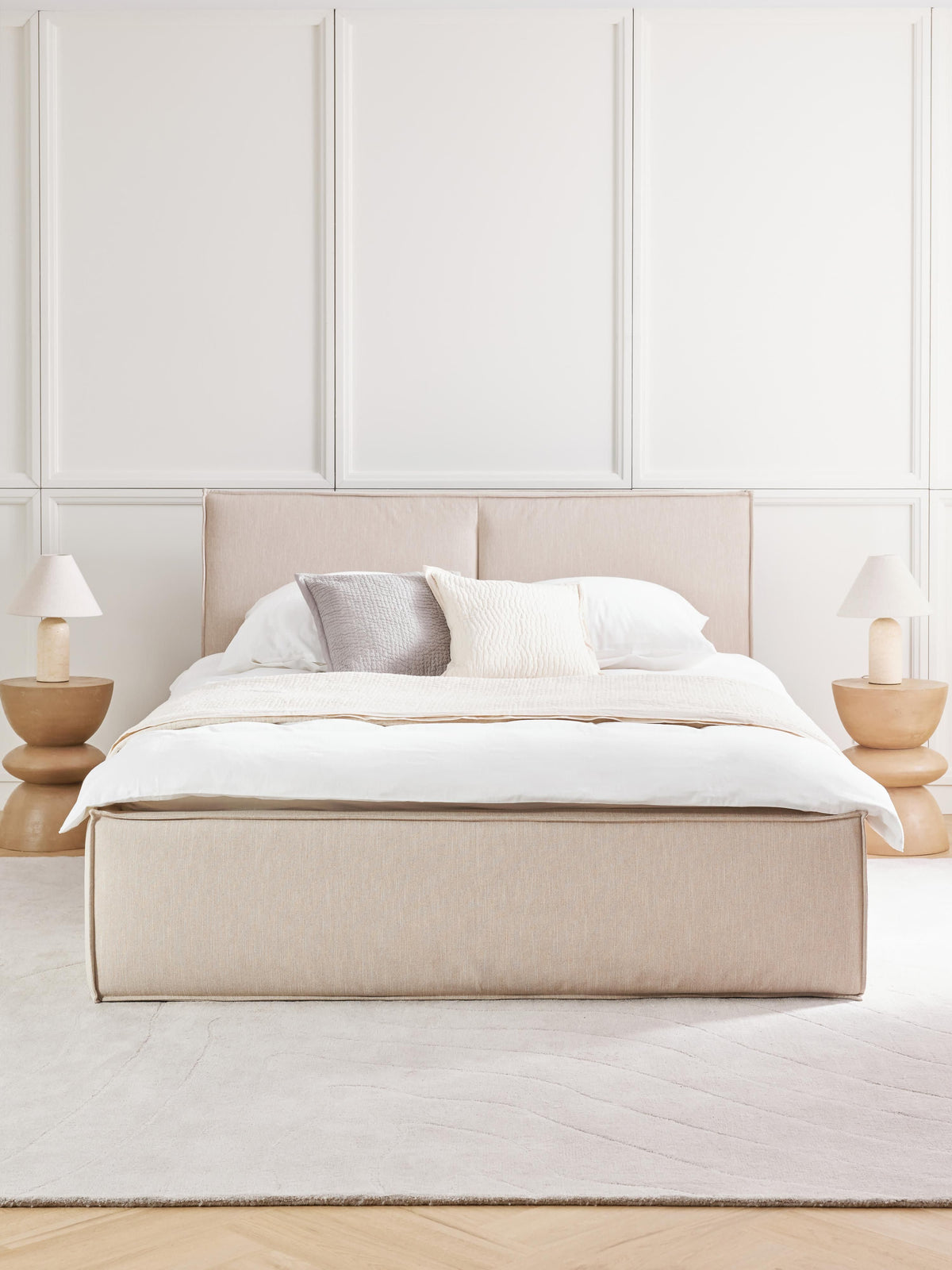 Dremira Upholstered Bed with Storage
