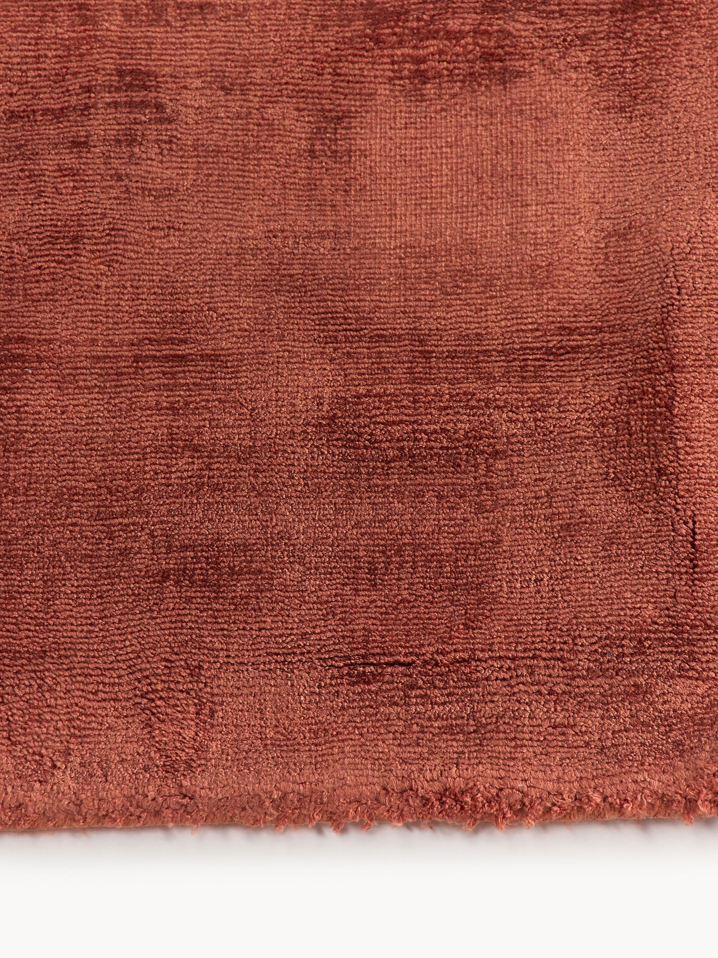Jarinta Viscose Rug, Hand-Woven
