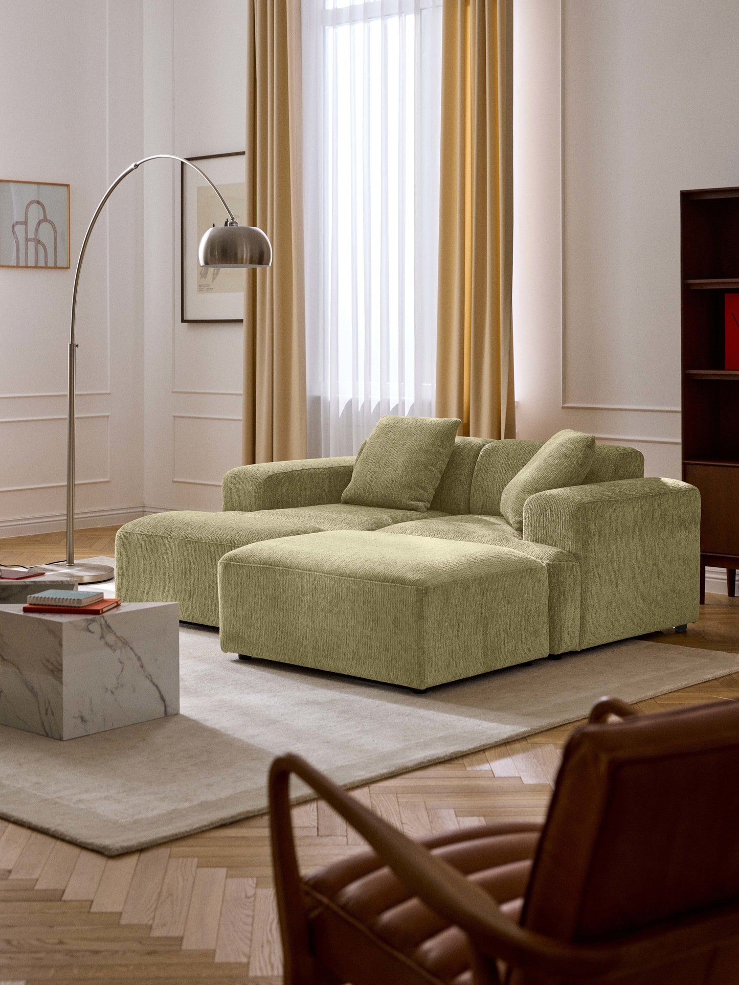 Melvinta Ottoman, W 99 x D 72 cm