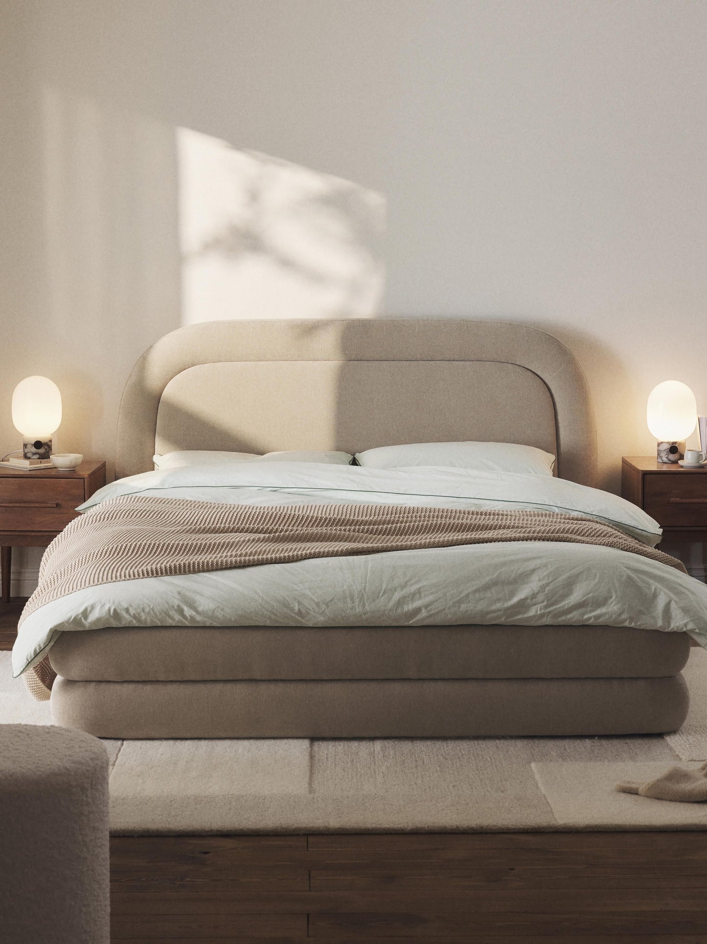 Solmira Upholstered Bed